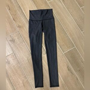 Niyama Sol barefoot leggings dark textured grey size XS. NWOT